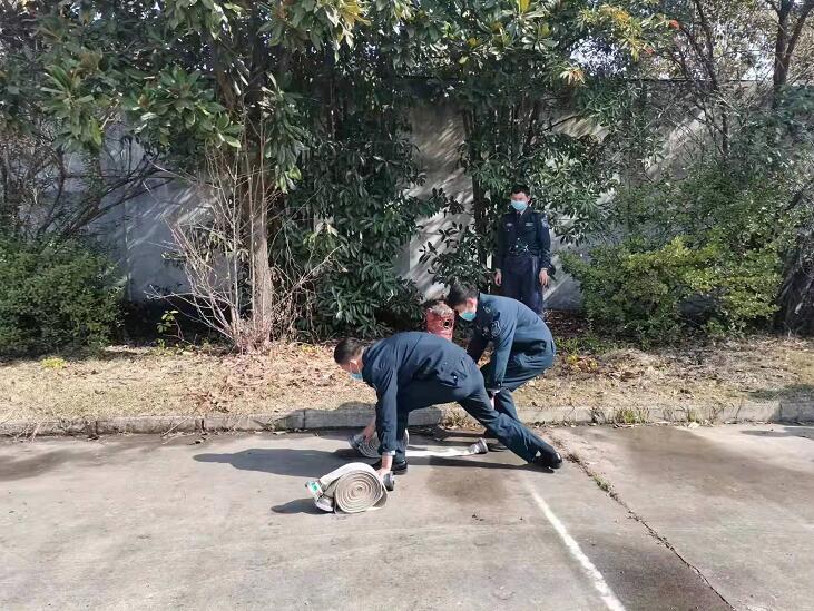大型活動(dòng)的時(shí)候，保安人員一般會(huì)制定這樣的應(yīng)對(duì)措施的！